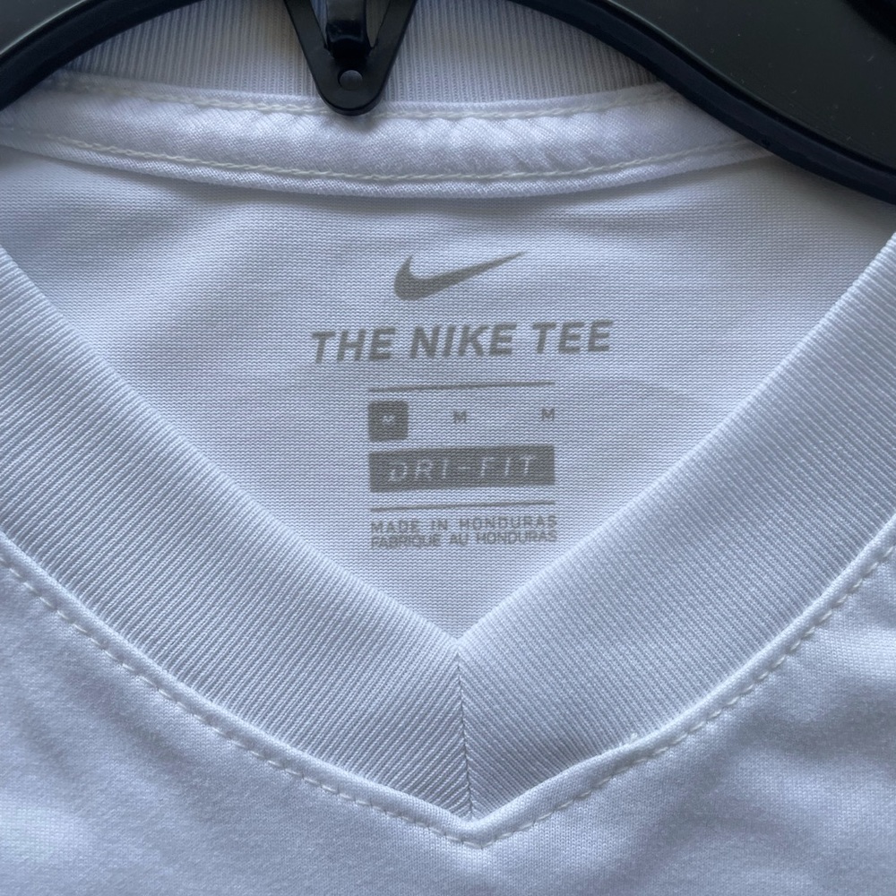 BNWT Big Girls Nike Dri-Fit Training T-Shirt and Tight Fit Leggings - Picture 6 of 6